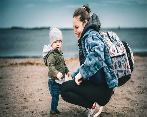 自然怀孕两次胎停，卵泡少子宫内膜薄，下个月可做试管吗？